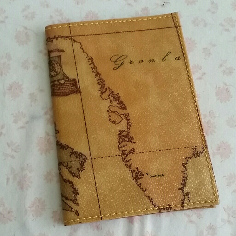 Alviero Martini Prima Classe passport case